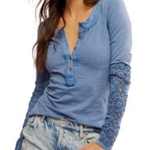 We The Free NWT Our Song Blue Henley with Crochet Cuff Sleeves